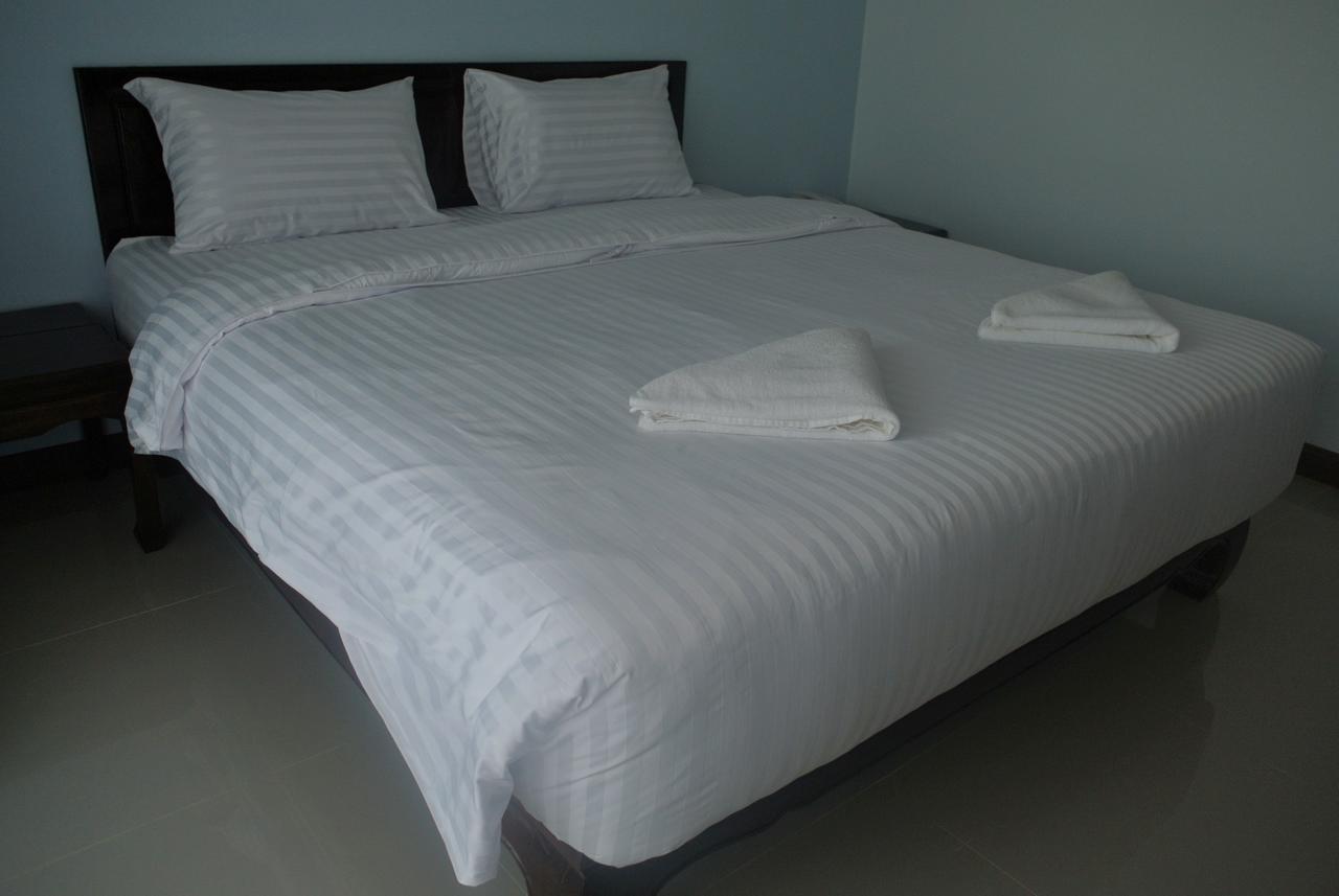 Baan Duangkamol Hotel Phitsanulok Buitenkant foto