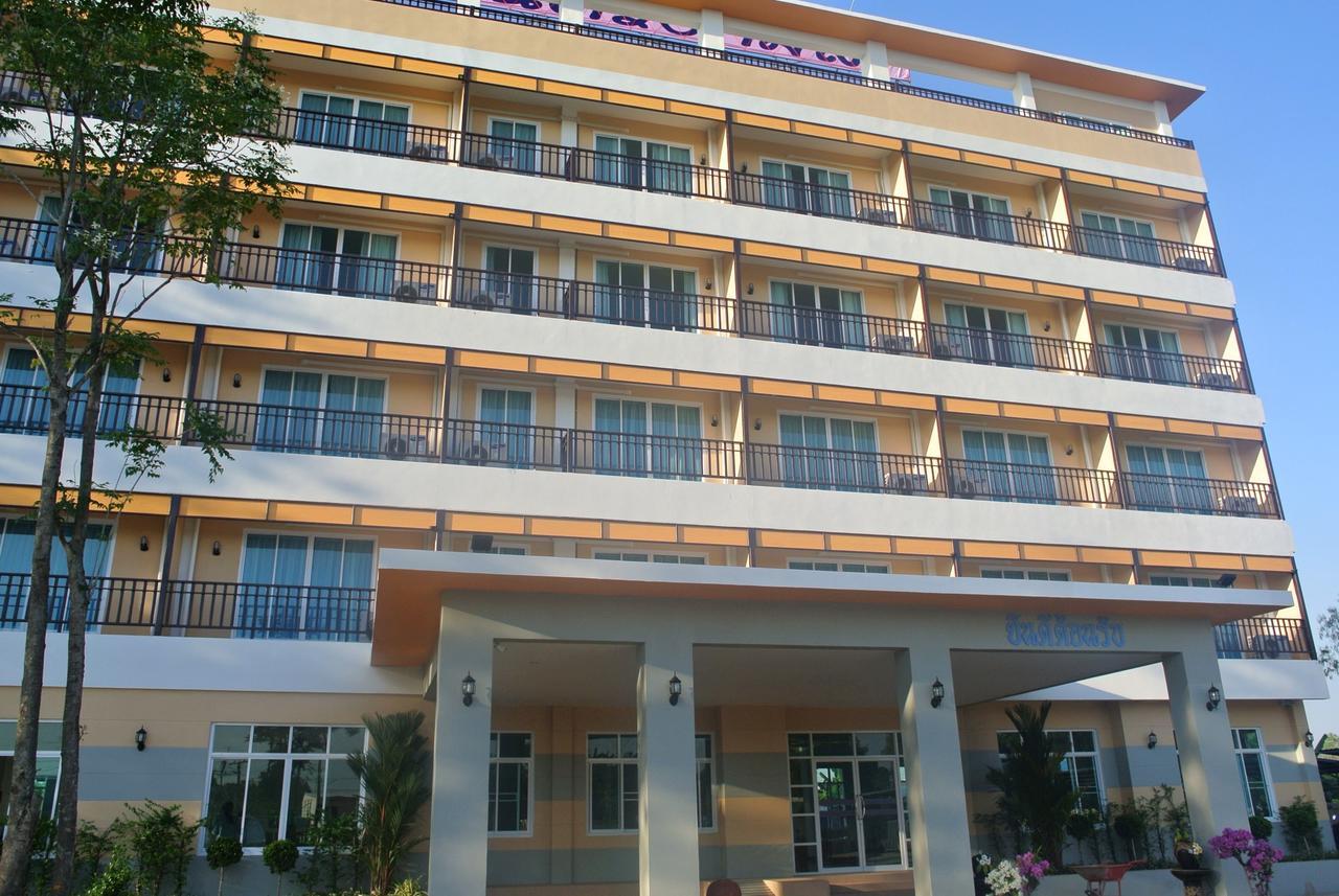 Baan Duangkamol Hotel Phitsanulok Buitenkant foto