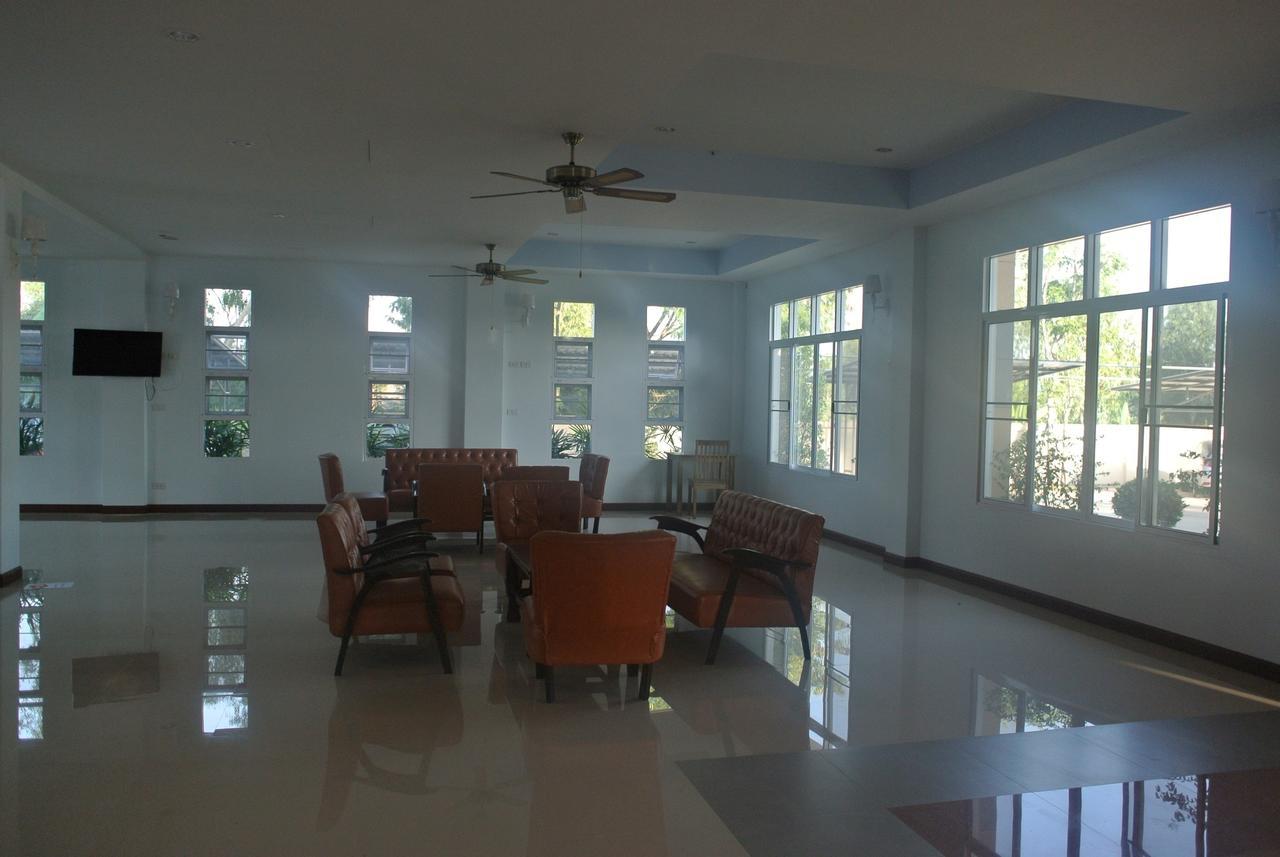 Baan Duangkamol Hotel Phitsanulok Buitenkant foto