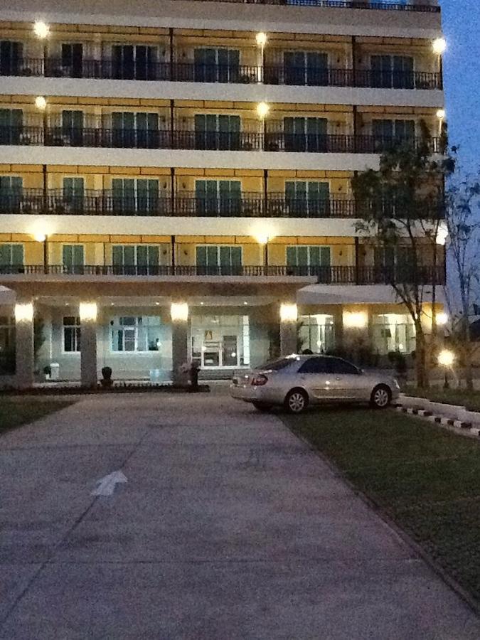 Baan Duangkamol Hotel Phitsanulok Buitenkant foto