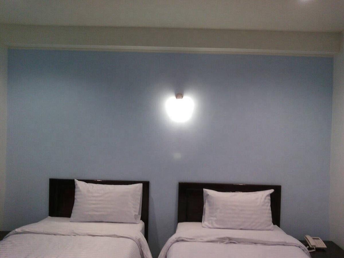 Baan Duangkamol Hotel Phitsanulok Buitenkant foto