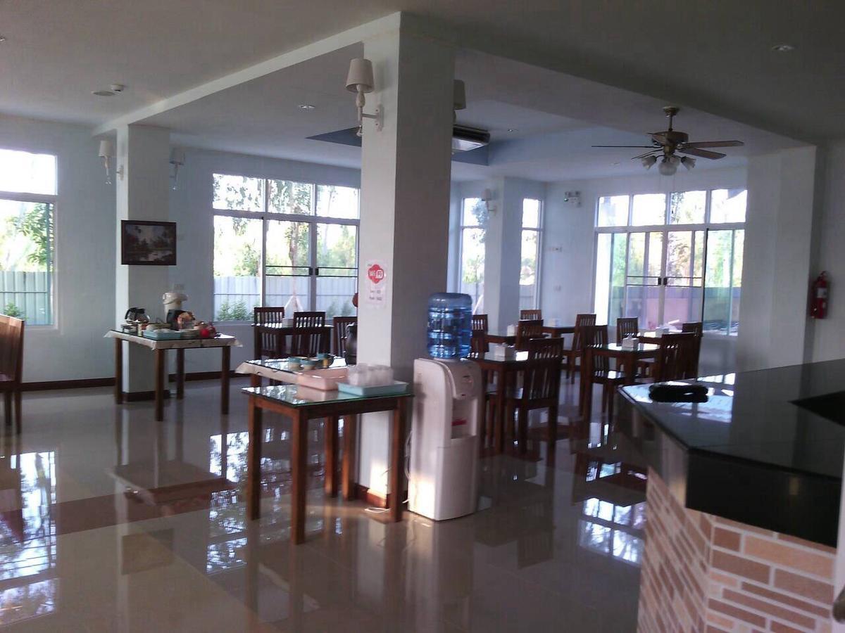 Baan Duangkamol Hotel Phitsanulok Buitenkant foto