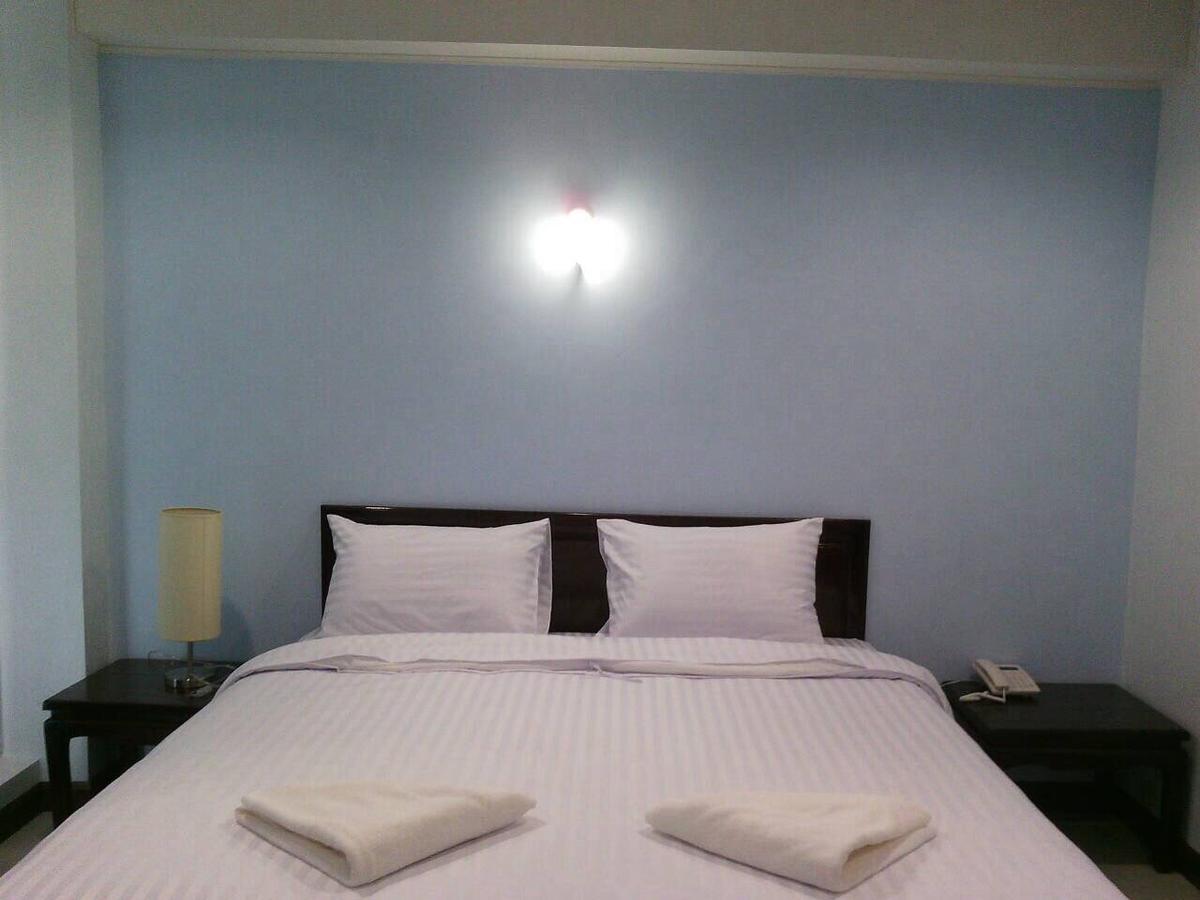 Baan Duangkamol Hotel Phitsanulok Buitenkant foto